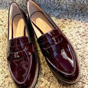 Shiny maroon platform loafers